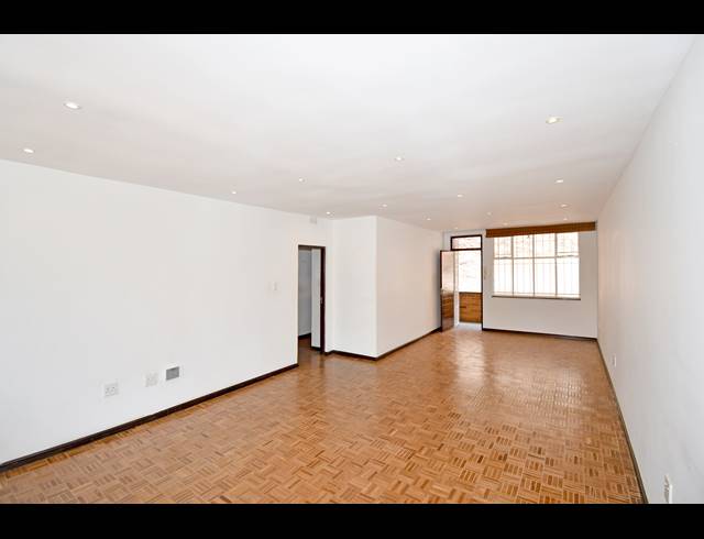 3 BEDROOM APARTMENT FOR SALE IN BIRDHAVEN